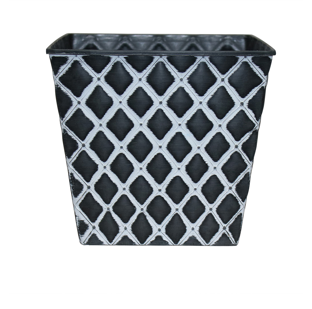75IN QUILTED SQUARE  BLACKWHIT